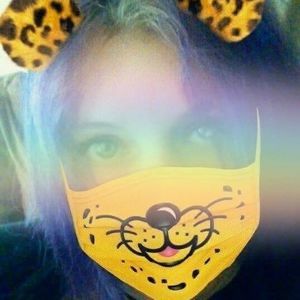 Meet your Posher, Maxine